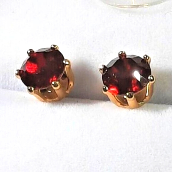 Swarvorski 2CT Stud Earrings pairs in jeweled colors NWOT and gift boxed - Picture 14 of 15